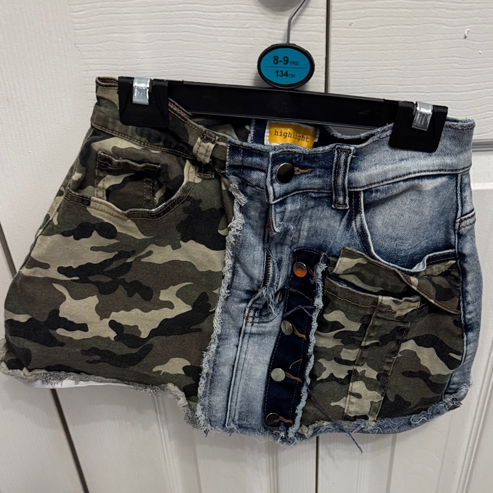 Highlight Girls' Camo & Denim Two-Tone Skater Skirt - Green Camo